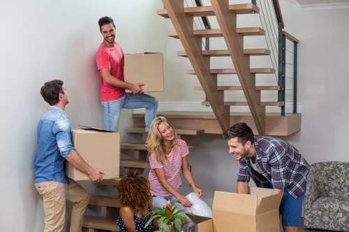 Local man and van service supporting a move in Leaves Green