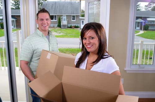 Local truck hire service for furniture and boxes