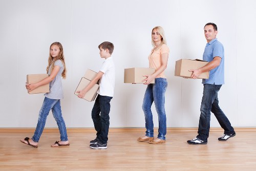 Local transport service for household and business items in Leaves Green